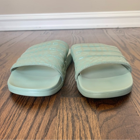 NWOT adidas Unisex-Adult Adilette Comfort Sandals Slide Sz 6M - Picture 5 of 9